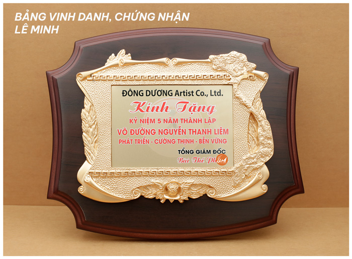 cung cấp bảng vinh danh, bảng chứng nhận, bằng khen