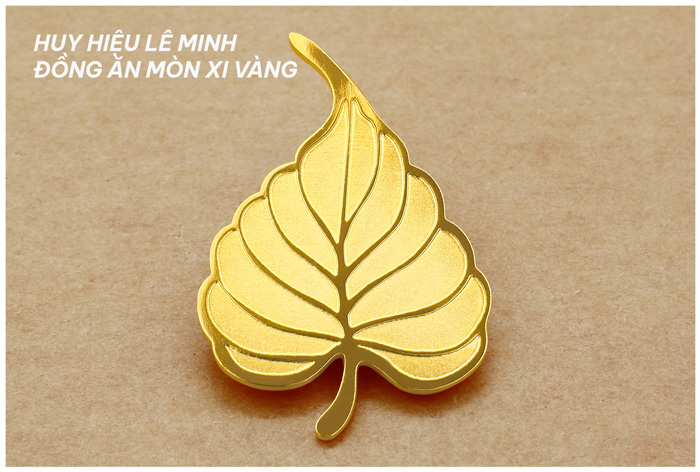 pin logo ăn mòn mạ vàng tùy chỉnh