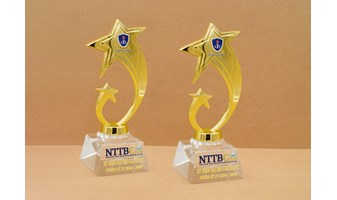 CUP KIM LOAI DE PHA LE