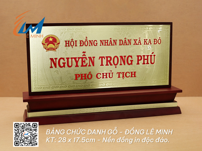 GỖ ĐỒNG IN UV - BẢNG CHỨC DANH ĐỂ BÀN