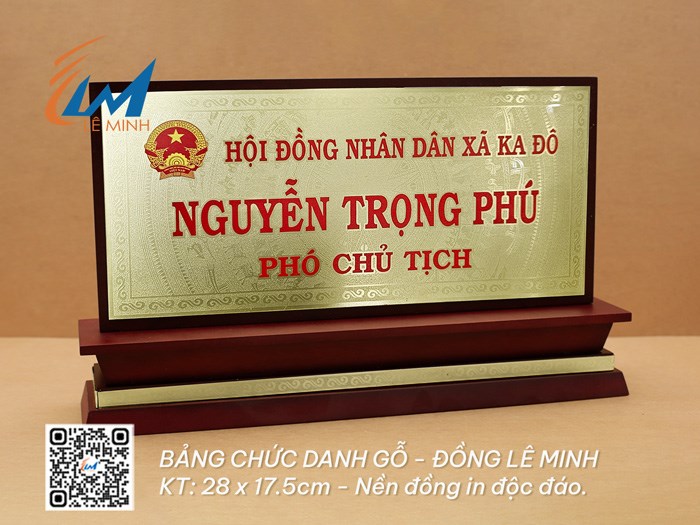 GỖ ĐỒNG IN UV - BẢNG CHỨC DANH ĐỂ BÀN