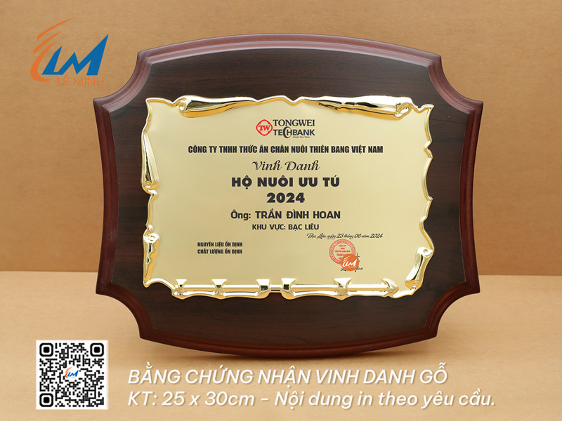 BẰNG CHỨNG NHẬN VINH DANH GỖ CAO CẤP