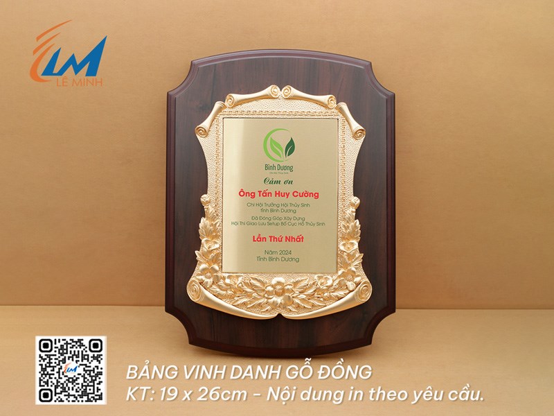 BẢNG VINH DANH GỖ ĐỒNG 19CM X 26CM