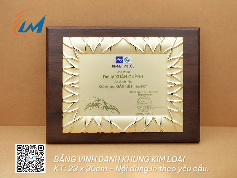 LÀM BẢNG VINH DANH KHUNG KIM LOẠI