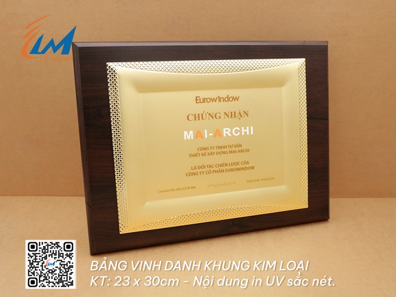 LÀM BẢNG VINH DANH KHUNG KIM LOẠI