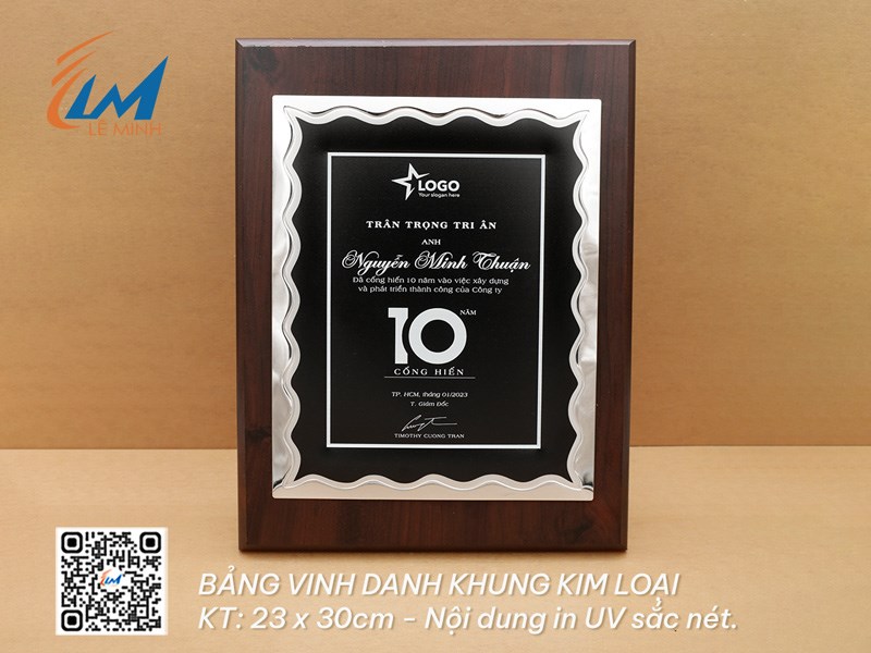LÀM BẢNG VINH DANH KHUNG KIM LOẠI
