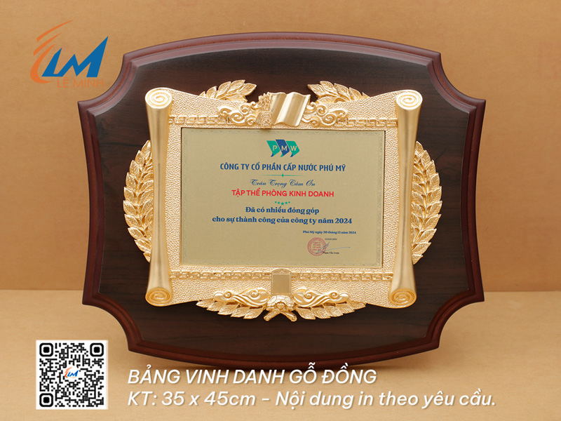 BẢNG VINH DANH GỖ ĐỒNG 35CM X 45CM