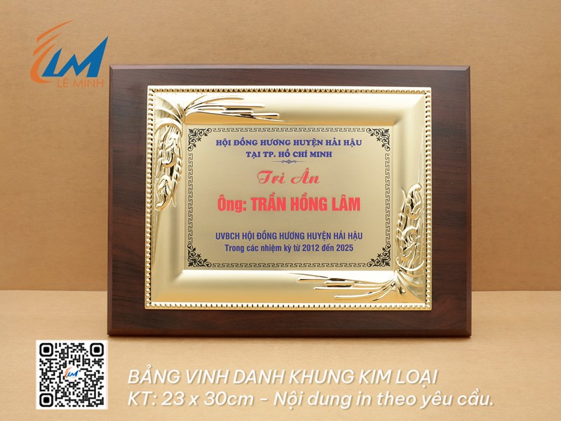 LÀM BẢNG VINH DANH KHUNG KIM LOẠI