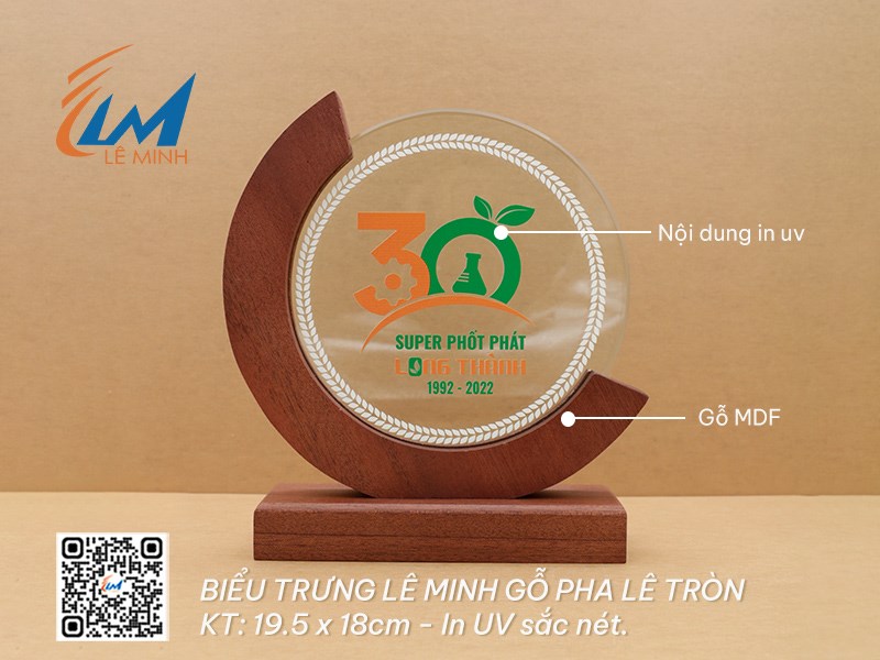 /UserUpload/Product/bieu-trung-tron-go-pha-le.jpg