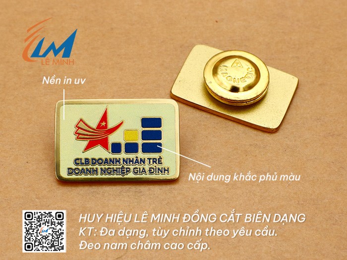 /UserUpload/Product/huy-hieu-deo-ao-bang-dong-bien-dang-le-minh.jpg