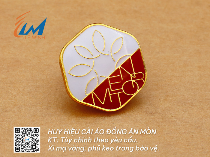 HUY HIỆU ĐỒNG MẠ VÀNG PHỦ KEO