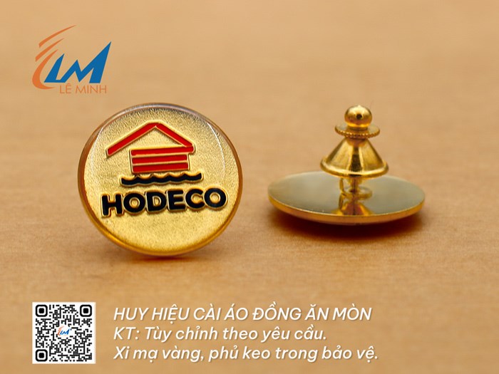 HUY HIỆU ĐỒNG MẠ VÀNG PHỦ KEO