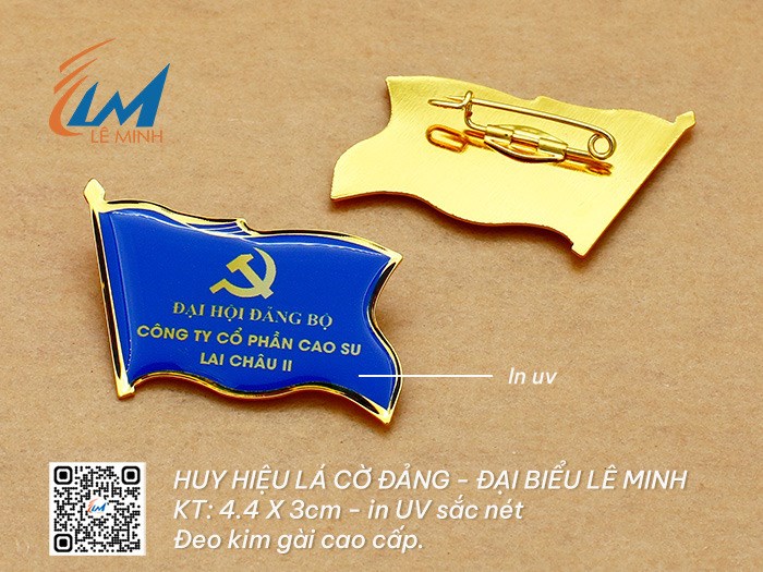 /UserUpload/Product/huy-hieu-hinh-la-co-tai-le-minh.jpg