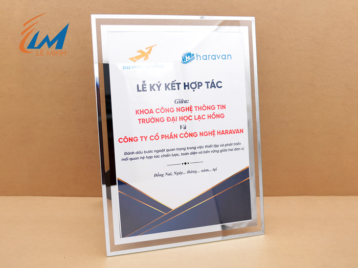 KHUNG BẰNG KHEN - HIỆN ĐẠI SANG TRỌNG