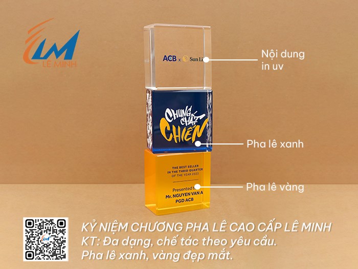 /UserUpload/Product/ky-niem-chuong-pha-le-cao-cap-1.jpg