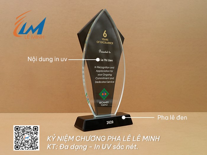 /UserUpload/Product/ky-niem-chuong-pha-le-den.jpg