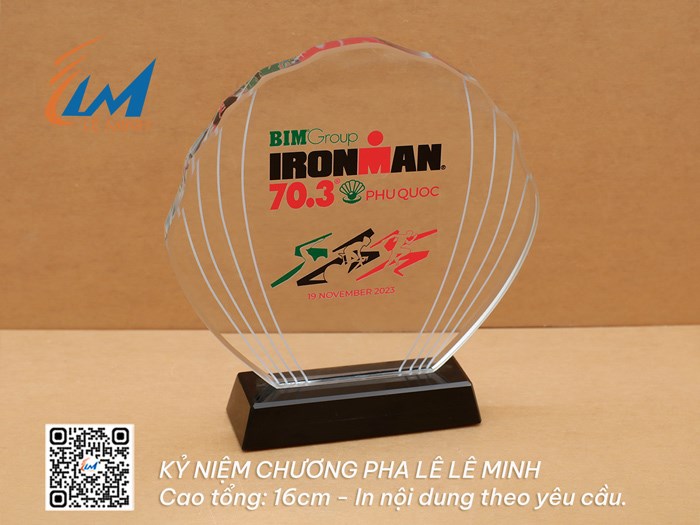 Mẫu kỷ niệm chương hoa sen giá từ 180k - 345k