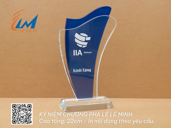 Kỷ niệm chương pha lê thủy tinh giá từ 220k - 375k