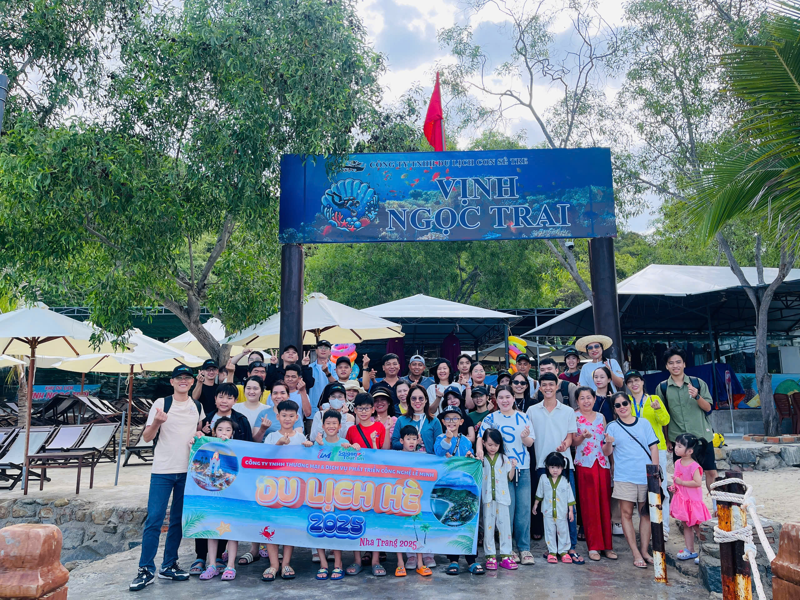 GIA ĐÌNH LÊ MINH - BÙNG CHÁY HẾT MÌNH TẠI NHA TRANG